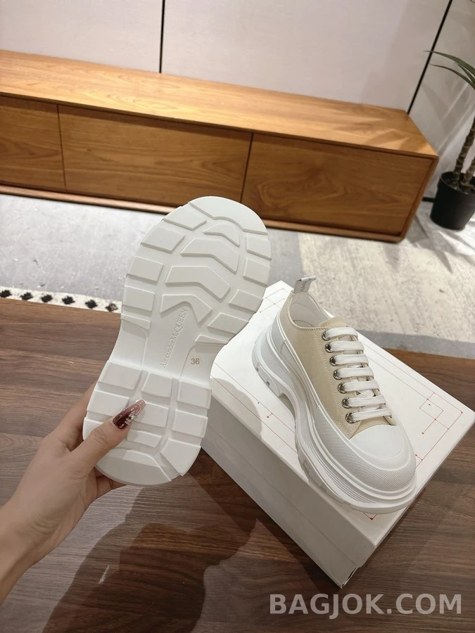 알렉산더 맥퀸 알렉산더 맥퀸 캔버스 청키 스니커즈 상세 이미지