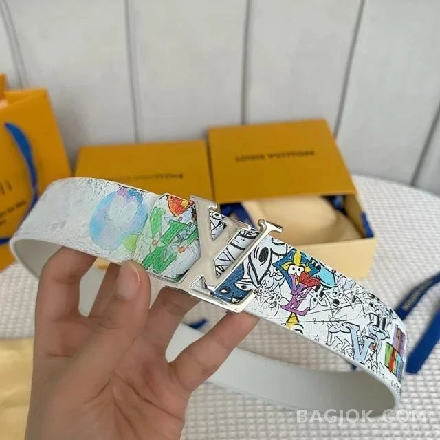 루이비통 루이비통 이니셜 리버서블 벨트 상세 이미지