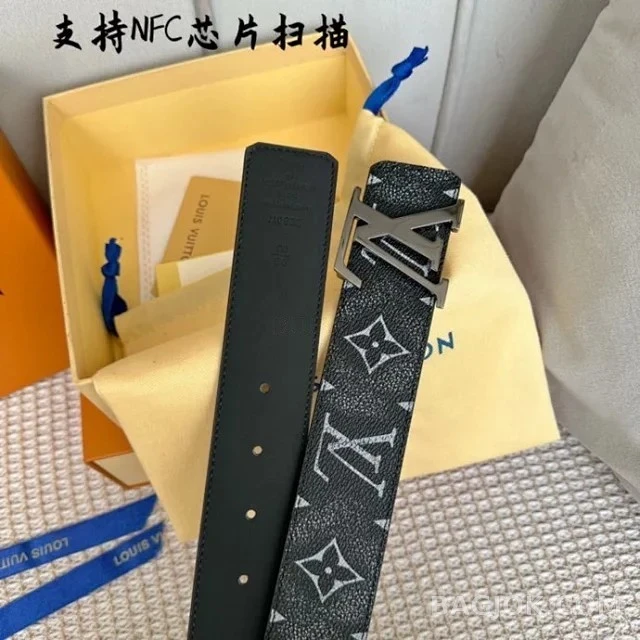 루이비통 루이비통 이니셜 리버서블 벨트 상세 이미지