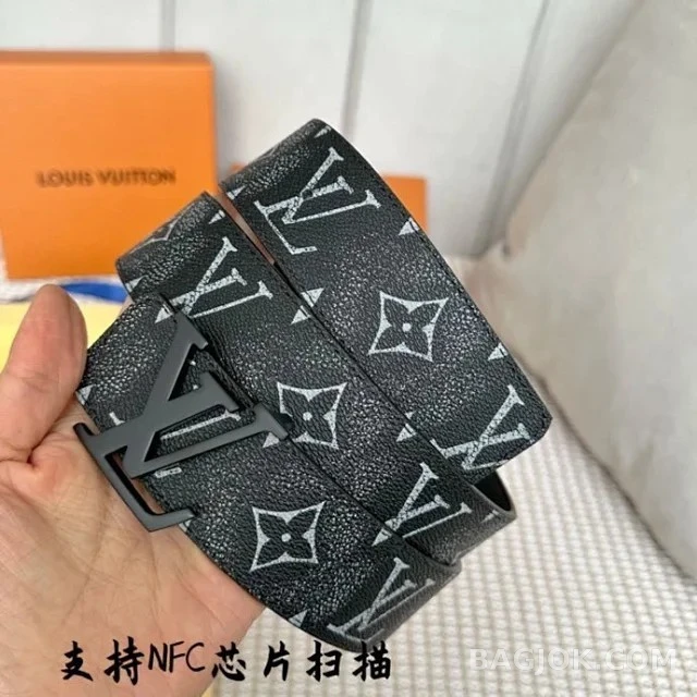 루이비통 루이비통 이니셜 리버서블 벨트 상세 이미지