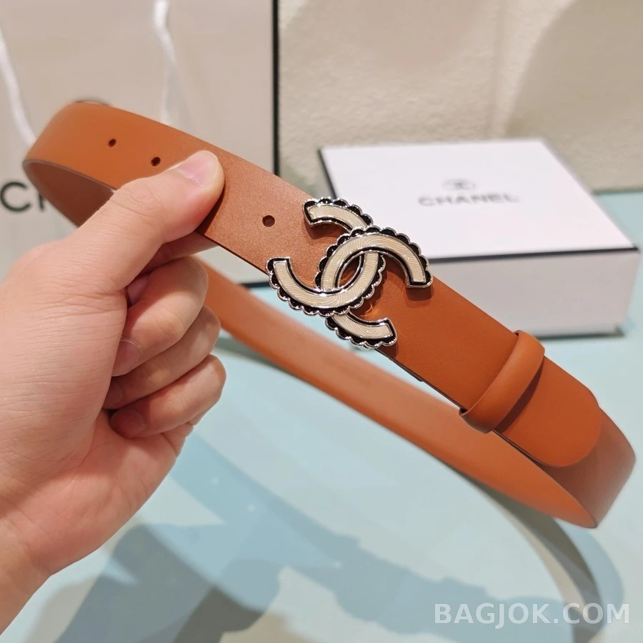 샤넬 샤넬 로고 레더 벨트 상세 이미지