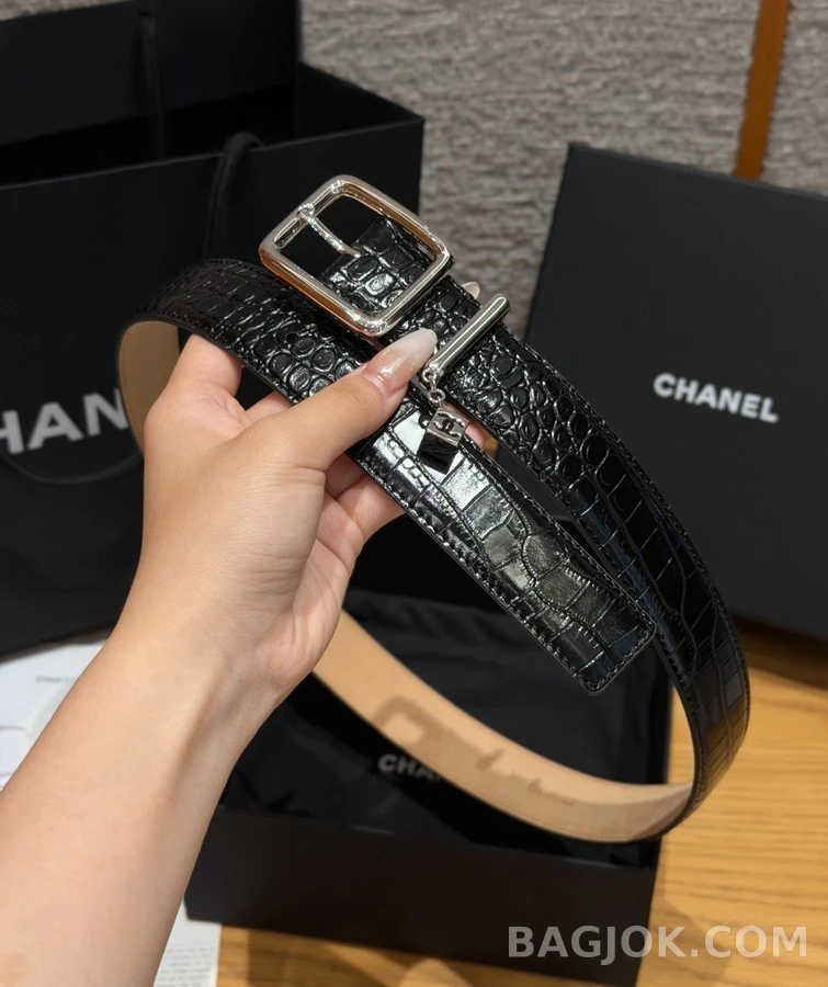 샤넬 샤넬 악어 엠보싱 참 벨트 상세 이미지