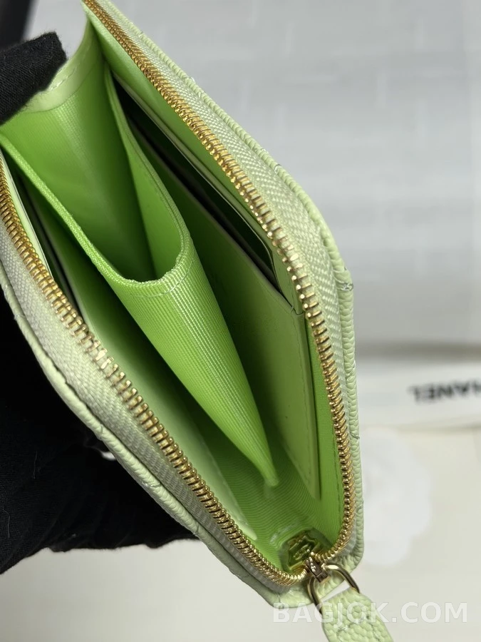 샤넬 샤넬 클래식 지퍼 동전 지갑 상세 이미지