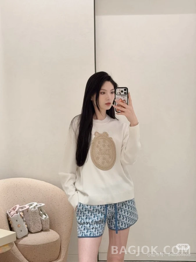 디올 디올 리본 엠블럼 자수 긴팔 티셔츠 상세 이미지