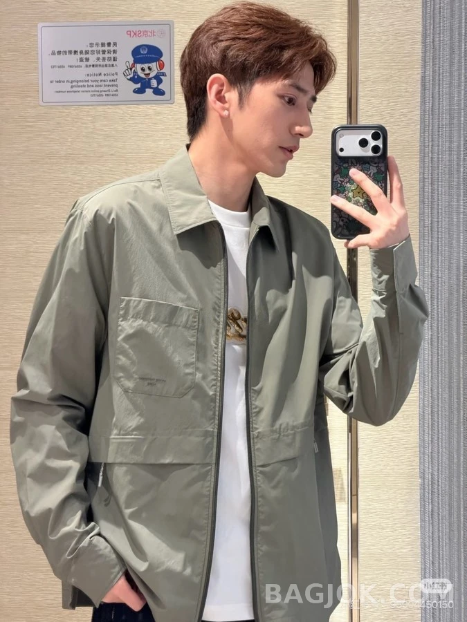 루이비통 루이비통 경량 지퍼 포켓 셔츠 상세 이미지