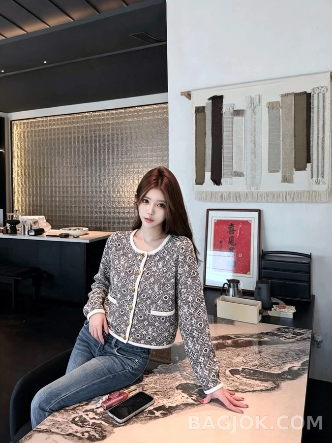 루이비통 루이비통 모노그램 자카드 니트 가디건 상세 이미지