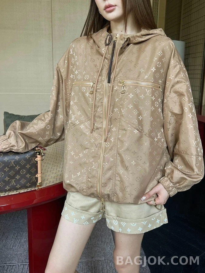 루이비통 루이비통 모노그램 후드 집업 상세 이미지