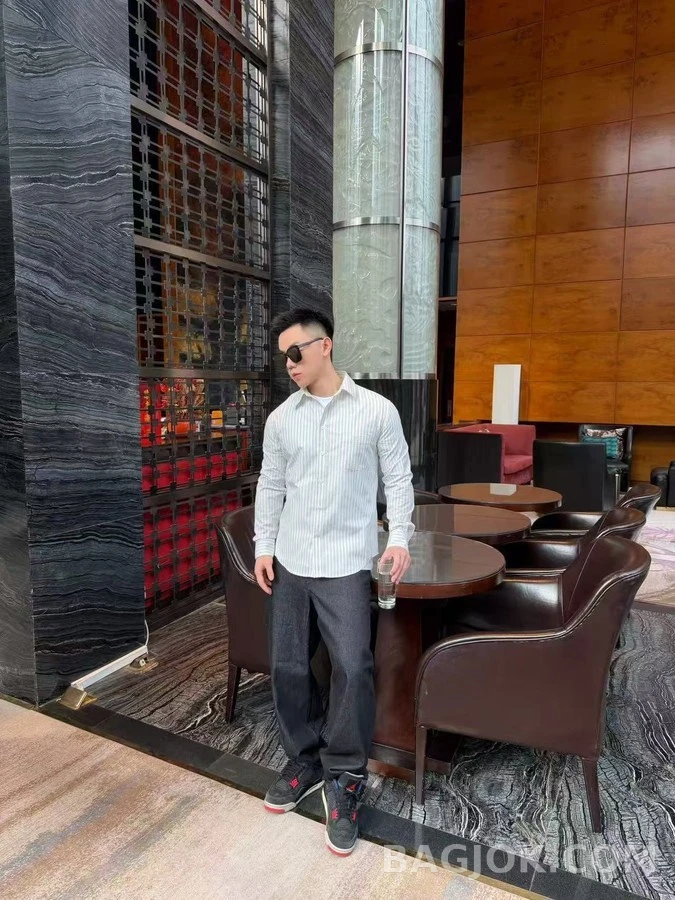 셀린느 셀린느 스트라이프 자수 셔츠 상세 이미지