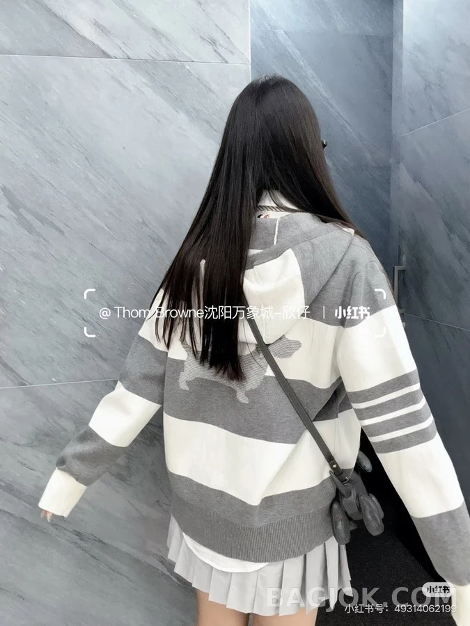 톰브라운 톰브라운 스트라이프 강아지 후드 집업 상세 이미지