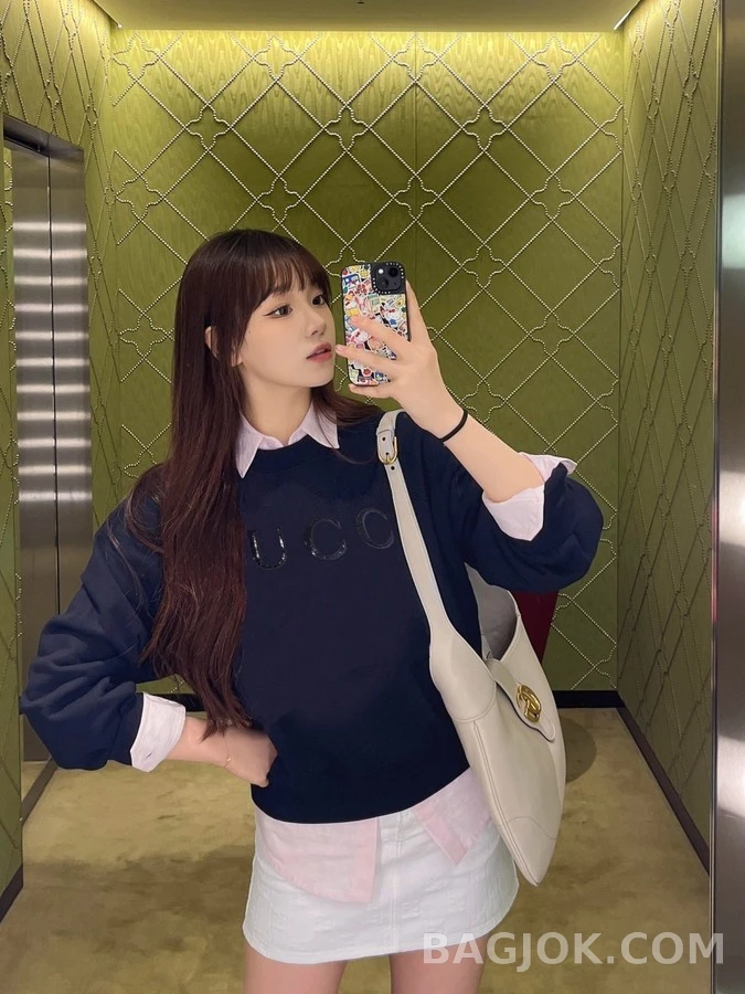 구찌 구찌 레터링 스팽글 라운드넥 맨투맨 상세 이미지