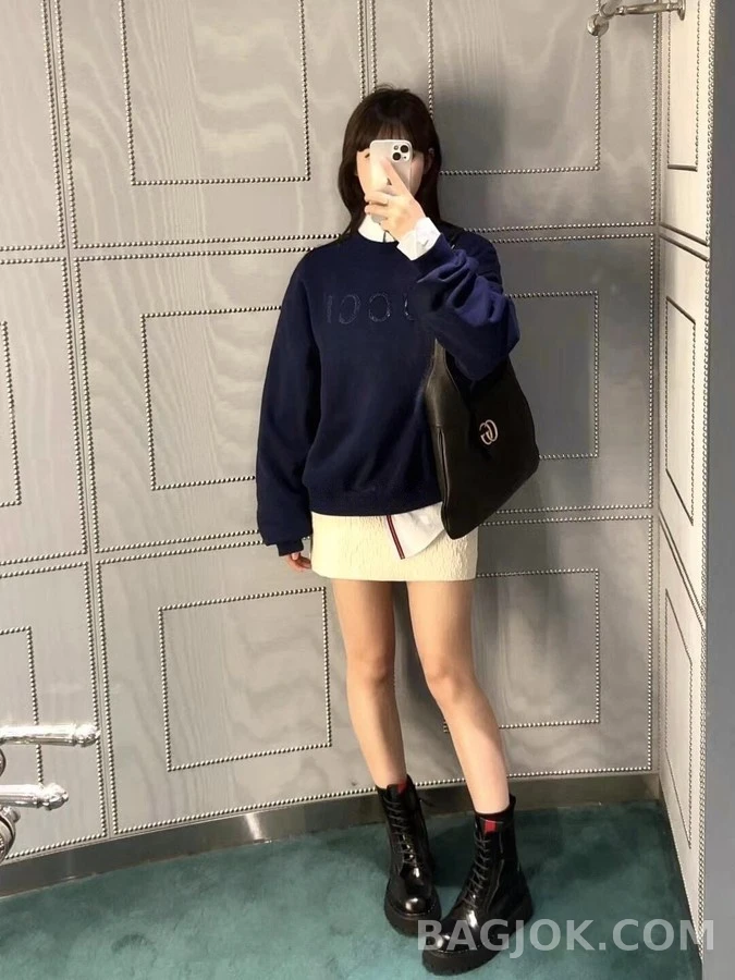 구찌 구찌 레터링 스팽글 라운드넥 맨투맨 상세 이미지
