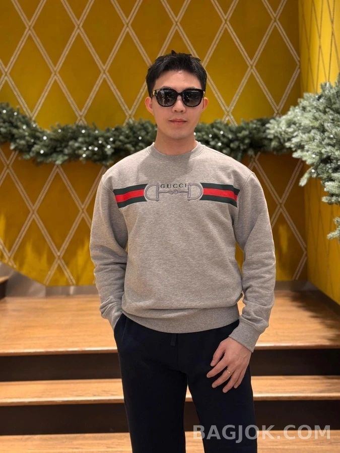 구찌 구찌 신상 락 버클 자수 맨투맨 상세 이미지