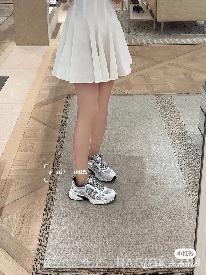 디올 디올 로고 스니커즈 상세 이미지