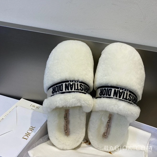 디올 디올 시어링 뮬 슬리퍼 상세 이미지