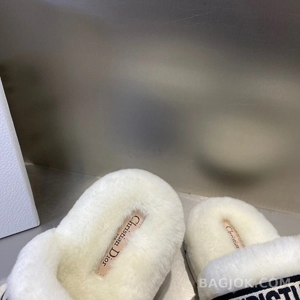 디올 디올 시어링 뮬 슬리퍼 상세 이미지