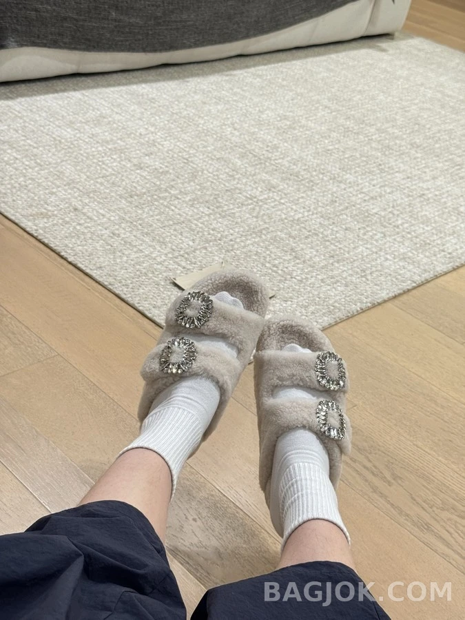 로저 비비에 로저비비에 크리스탈 버클 양모 슬리퍼 상세 이미지