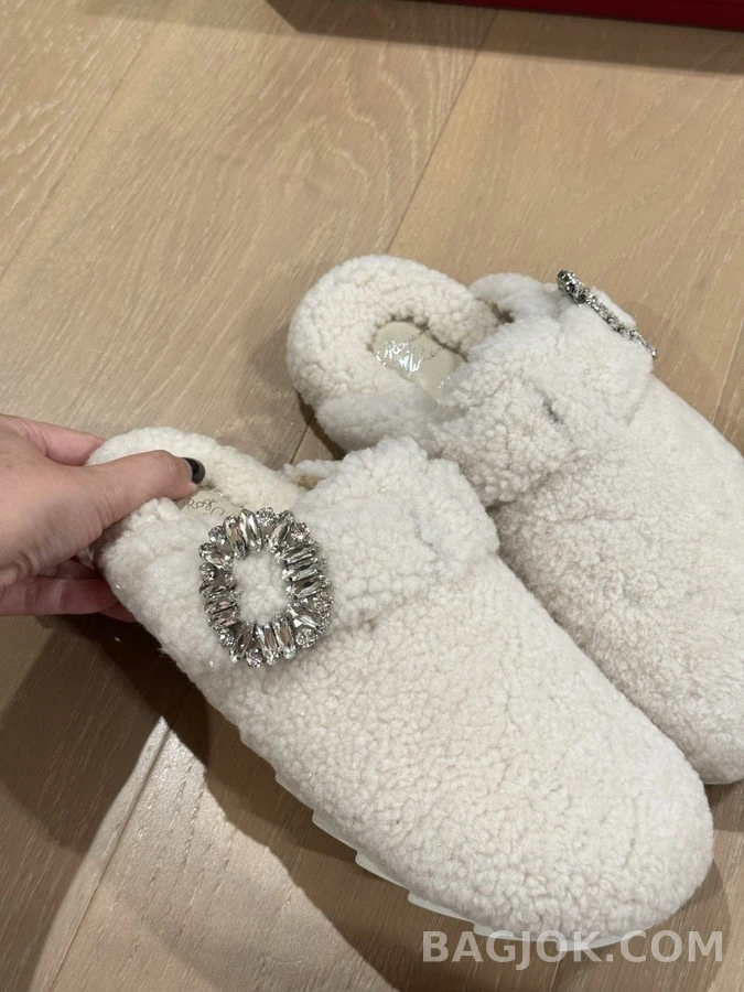 로저 비비에 로저비비에 크리스탈 버클 양모 슬리퍼 상세 이미지