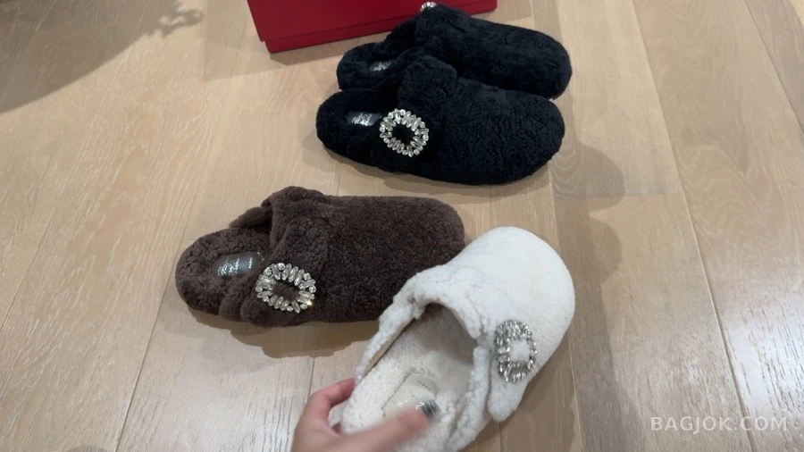 로저 비비에 로저비비에 크리스탈 버클 양모 슬리퍼 상세 이미지