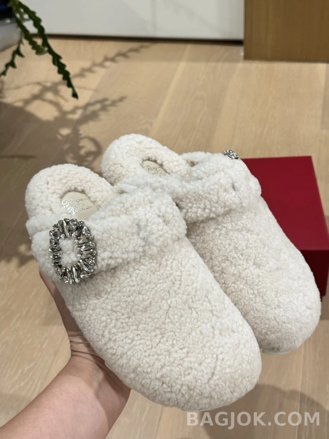 로저 비비에 로저비비에 크리스탈 버클 양모 슬리퍼 상세 이미지