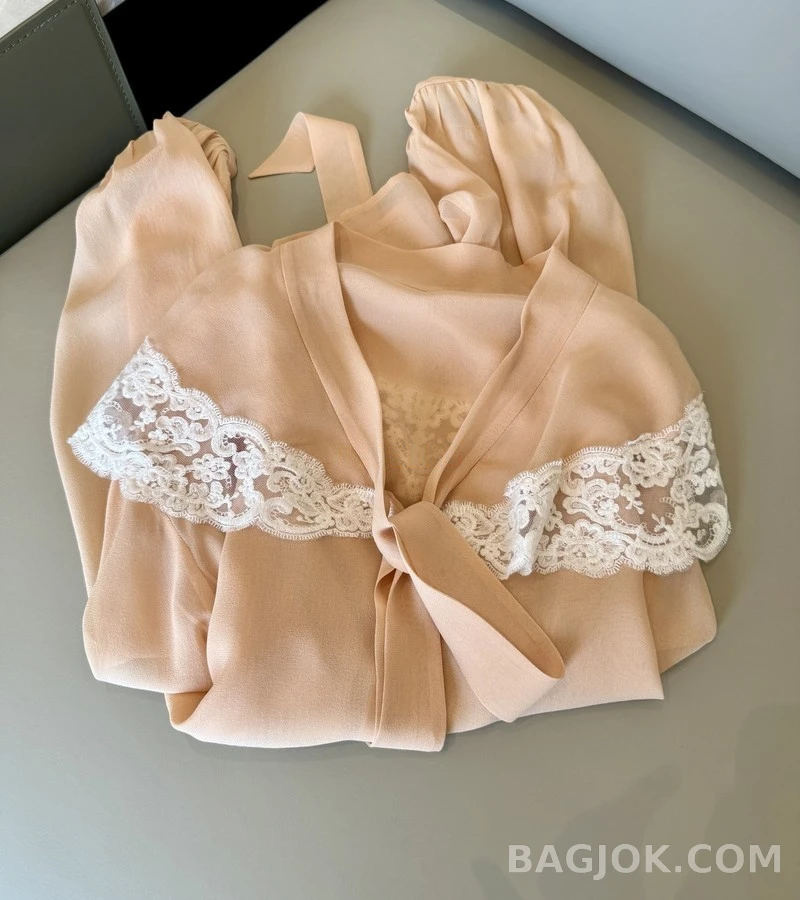 끌로에 끌로에 레이스 보우타이 실크 셔츠 상세 이미지