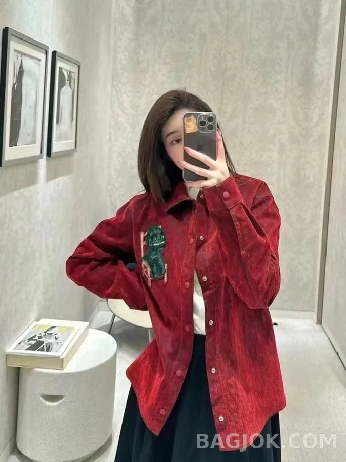디올 디올 D 로고 컷아웃 플로킹 용의 해 타월 자수 패치 트윌 데님 셔츠 상세 이미지