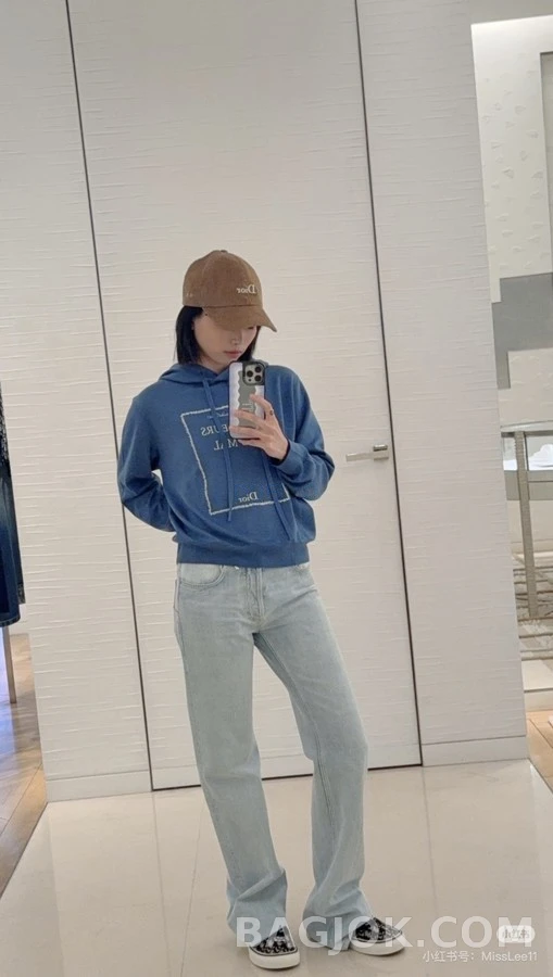 디올 디올 가시철망 레터링 후드티 상세 이미지