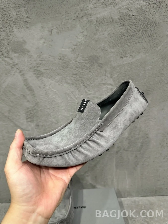 발렌시아가 발렌시아가 스웨이드 드라이빙 로퍼 상세 이미지