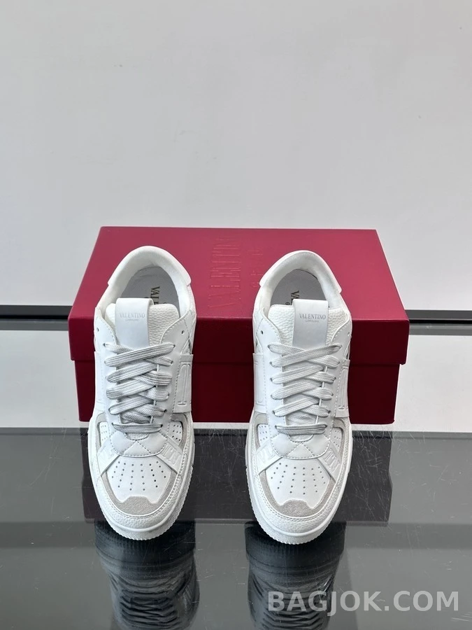 발렌티노 발렌티노 VLTN 로고 스니커즈 상세 이미지