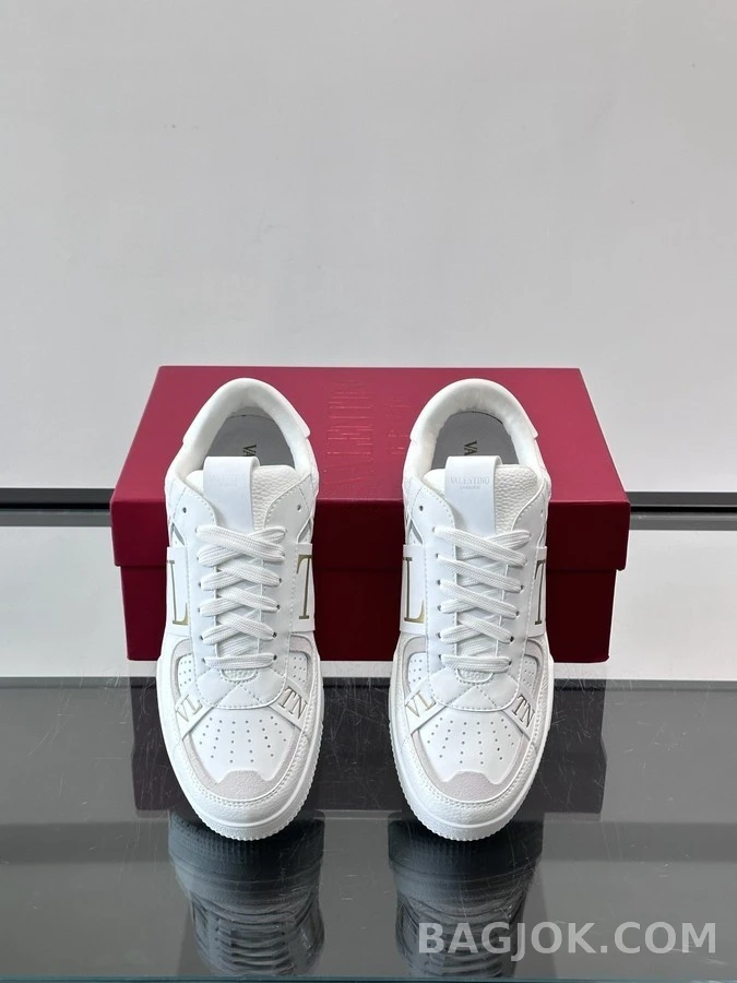 발렌티노 발렌티노 VLTN 로고 스니커즈 상세 이미지