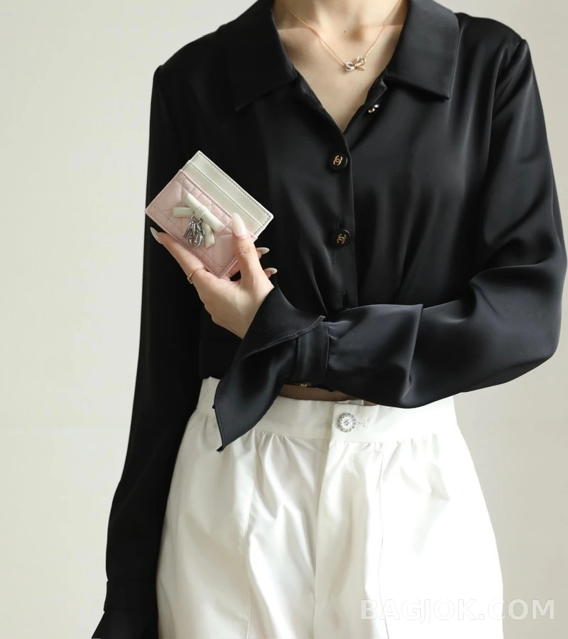 디올 디올 레이디 프리지아 카드 지갑 상세 이미지
