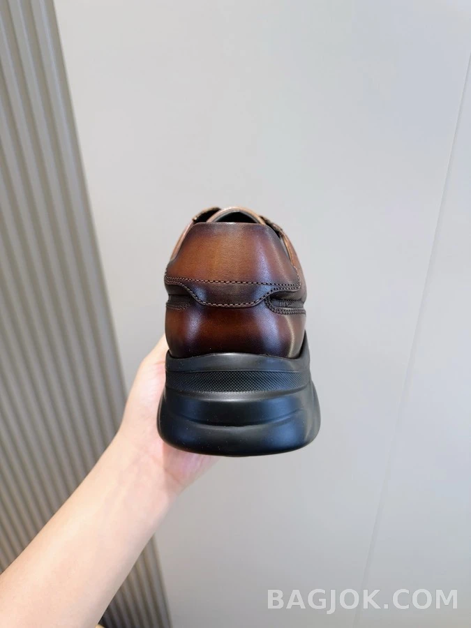 벨루티 벨루티 스크리토 레더 스니커즈 상세 이미지