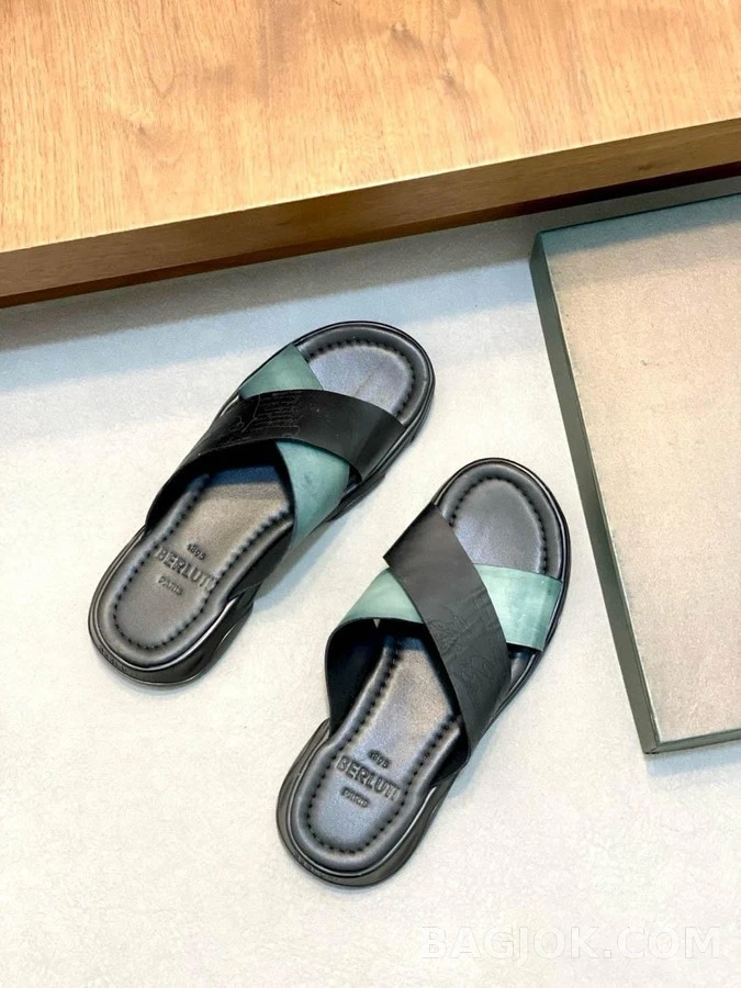 벨루티 벨루티 시프노스 스크리토 가죽 샌들 상세 이미지