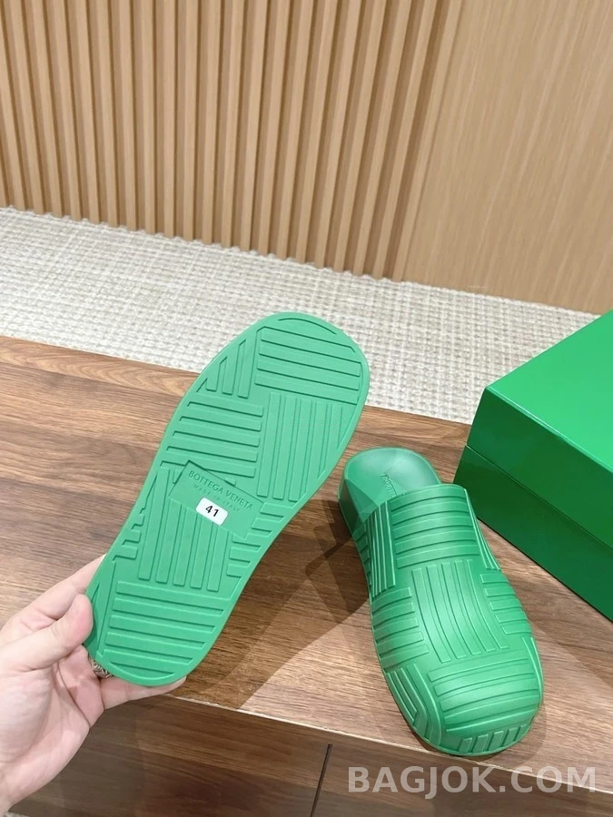보테가베네타 보테가 베네타 패러킷 슬라이드 상세 이미지