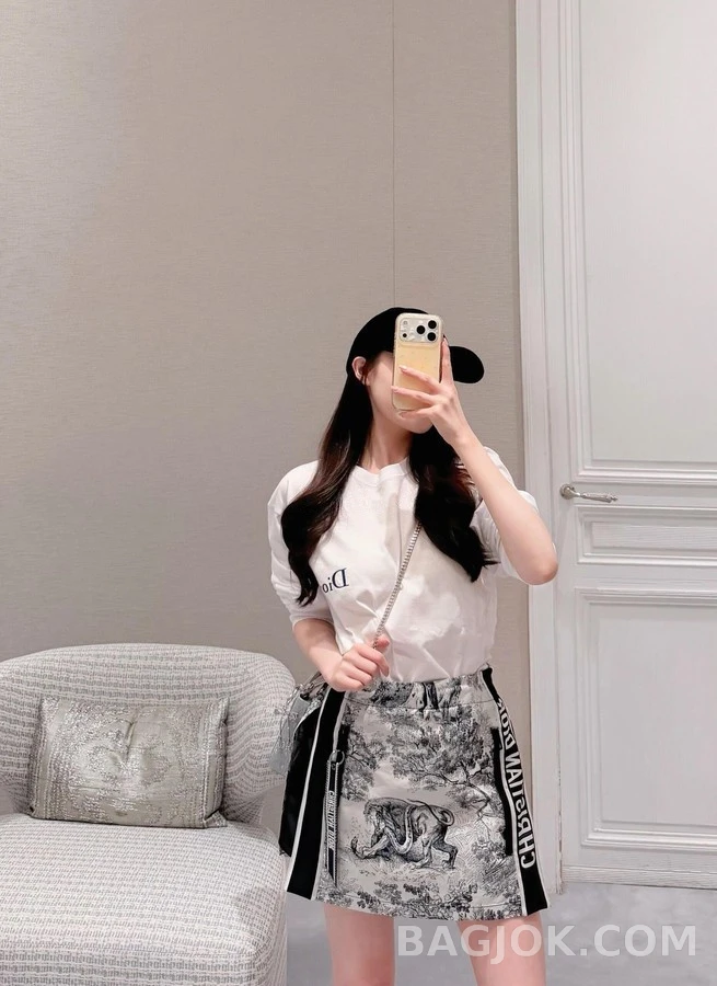 디올 디올 레터링 긴팔 티셔츠 상세 이미지
