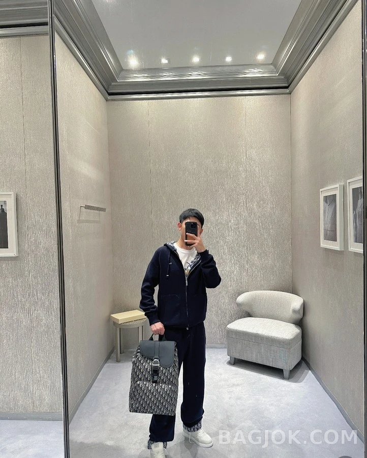 디올 디올 리버시블 로고 후드 집업 상세 이미지