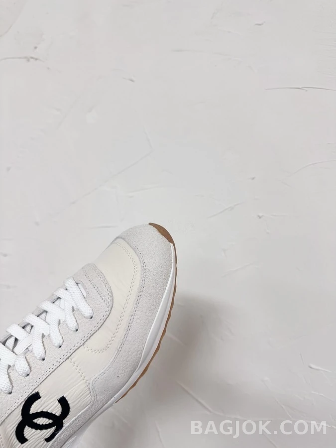 샤넬 샤넬 로고 스니커즈 상세 이미지