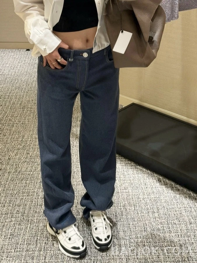 샤넬 샤넬 로고 스니커즈 상세 이미지