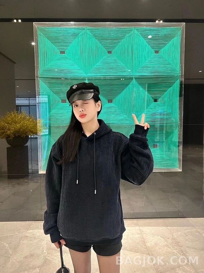 디올 디올 오블리크 자카드 맨투맨 상세 이미지