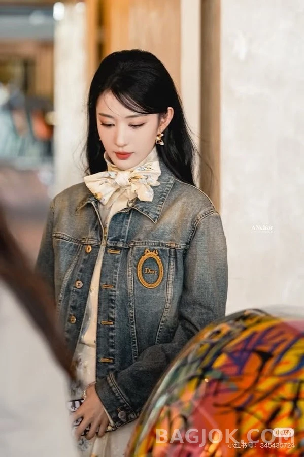 디올 디올 워싱 데님 스트레이트 팬츠 상세 이미지