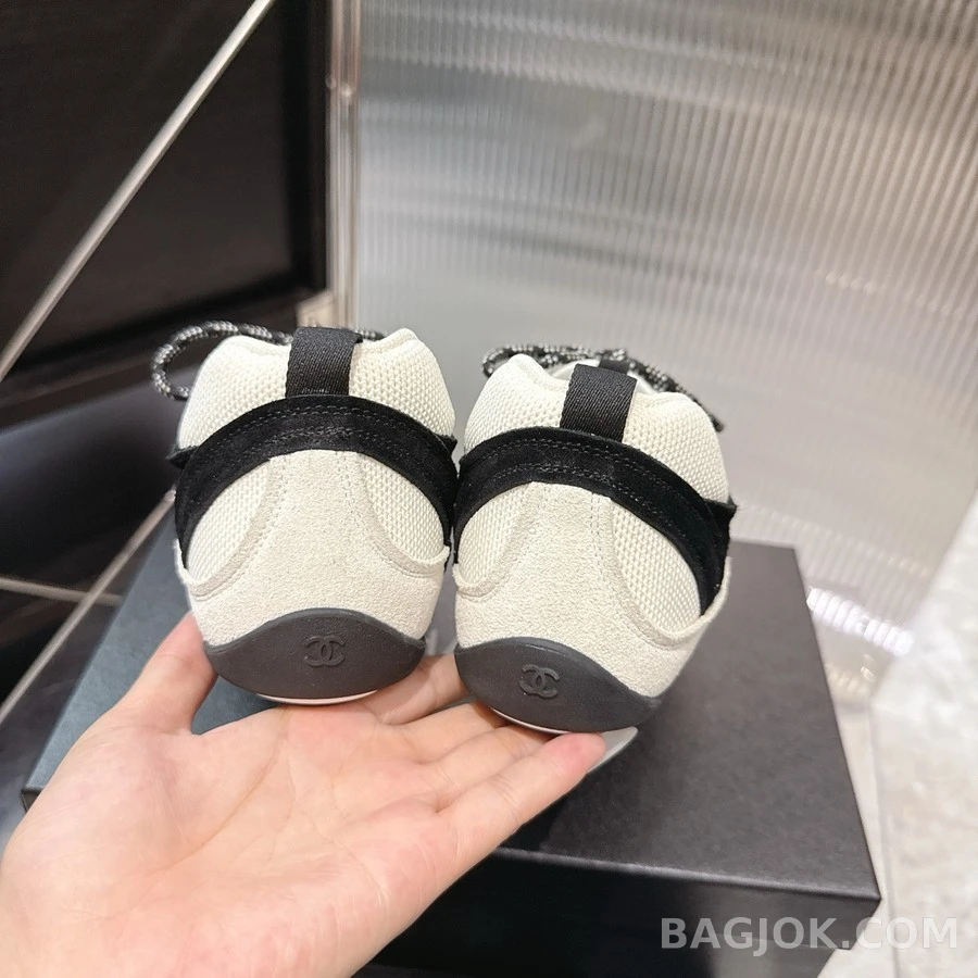 샤넬 샤넬 배색 로고 스니커즈 상세 이미지