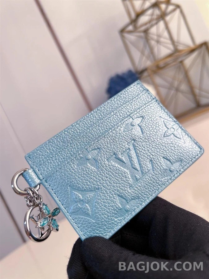 루이비통 루이비통 LV 참 카드 홀더 상세 이미지