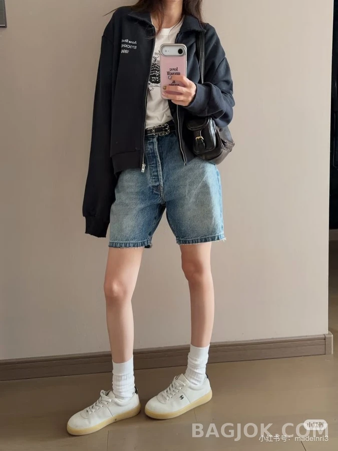 샤넬 샤넬 스웨이드 로고 스니커즈 상세 이미지