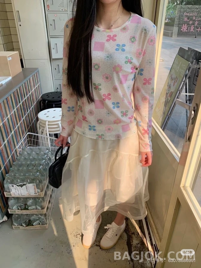 샤넬 샤넬 스웨이드 로고 스니커즈 상세 이미지
