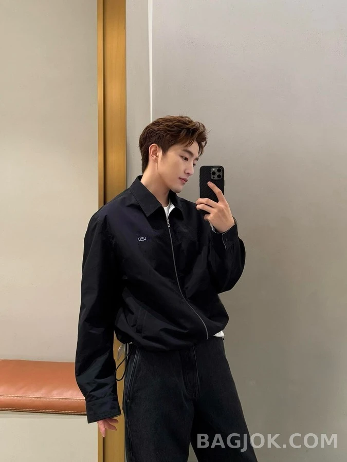 로에베 로에베 로고 자수 테크 코튼 자켓 상세 이미지