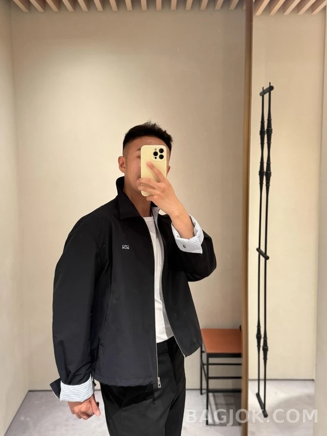 로에베 로에베 로고 자수 테크 코튼 자켓 상세 이미지