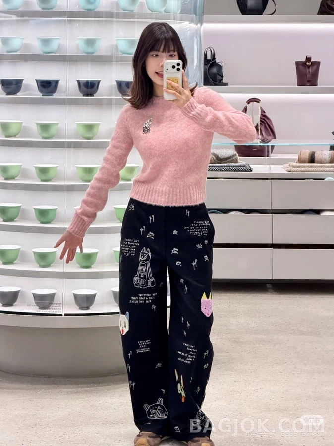 로에베 로에베 루이 웨인 고양이 자수 팬츠 상세 이미지