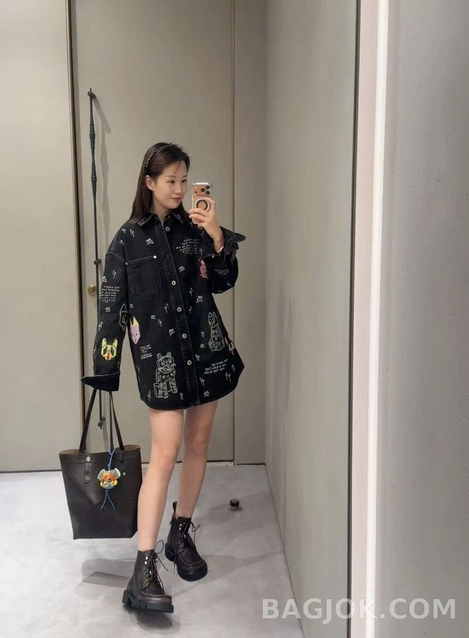 로에베 로에베 블랙 루이 웨인 고양이 자수 데님 셔츠 자켓 상세 이미지