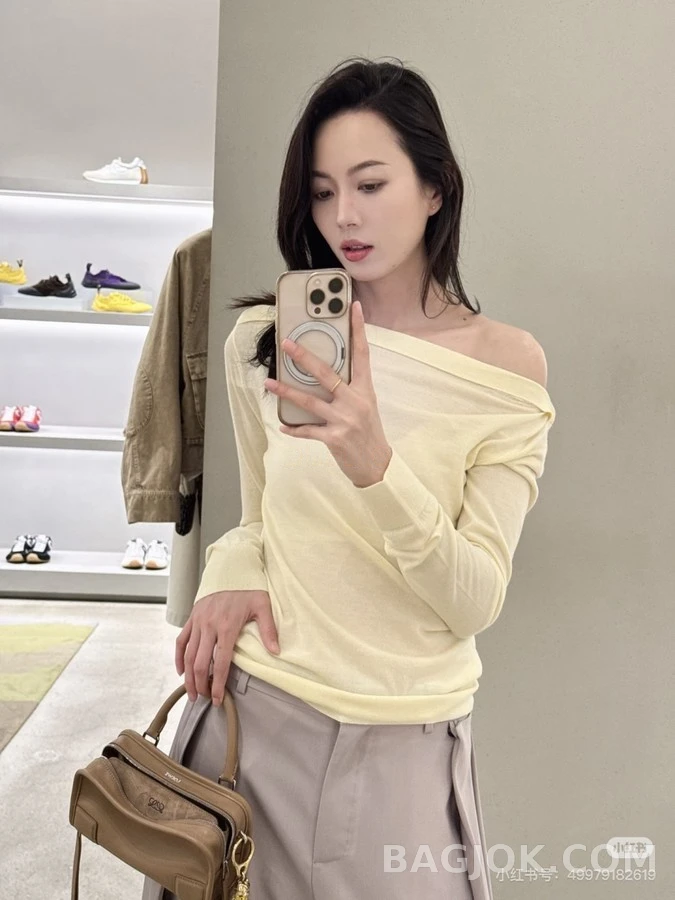 로에베 로에베 아나그램 보트넥 니트 상세 이미지