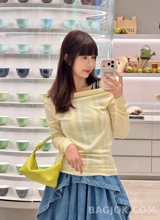 로에베 로에베 아나그램 보트넥 니트 상세 이미지