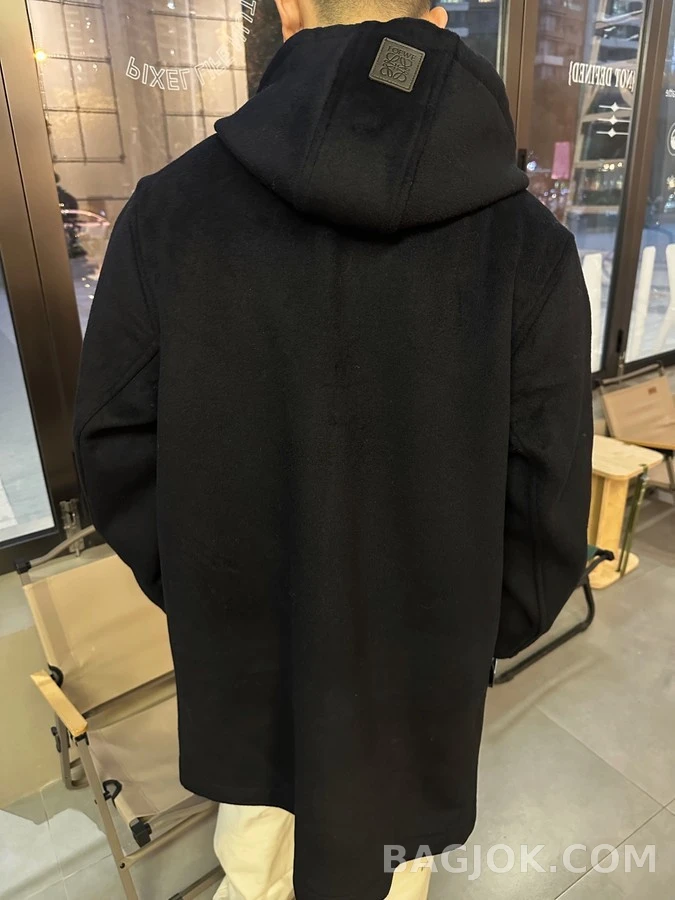 로에베 로에베 피스 라벨 후드 코트 상세 이미지